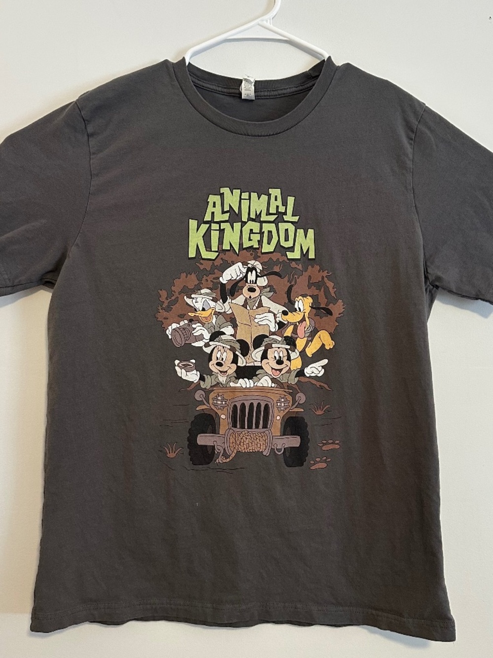 Animal kingdom Disney Mickey Graphic Print T-Shirt Large Gray Y2K Short Sleeve